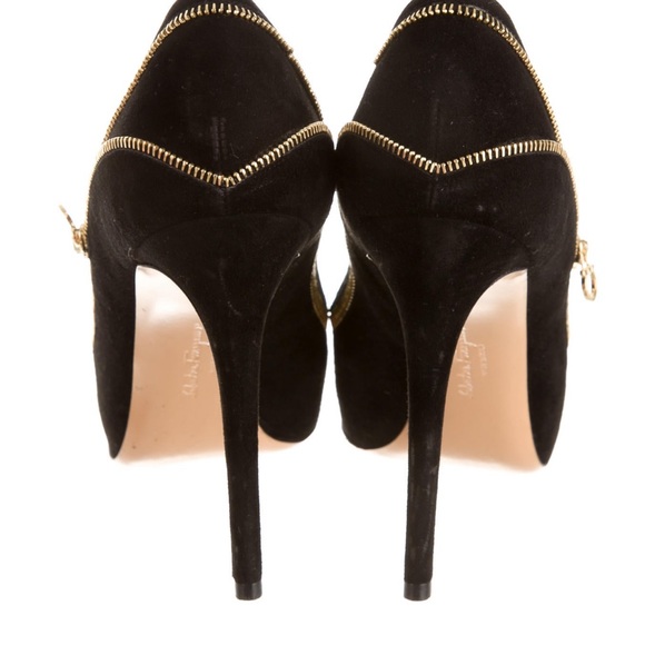 EUC Ferragamo Pumps - Picture 6 of 7